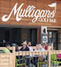 Mulligans Golf Bar