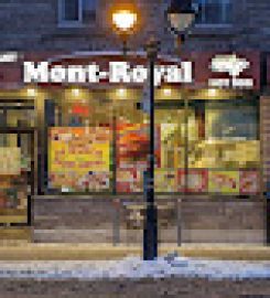 Restaurant MontRoyal Hot Dog