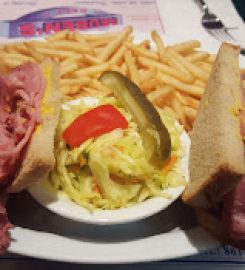 Reubens Restaurant Delicatessen