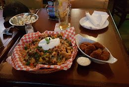 Dawghouse Pub  Eatery