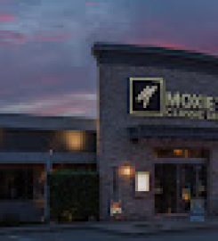 Moxies Kelowna Restaurant