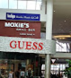 Moxies Yorkdale Mall Restaurant