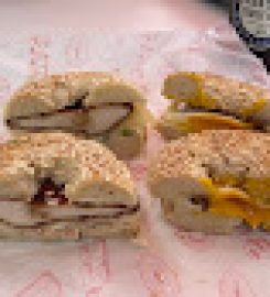 Dizzs Bagel Pointe Claire