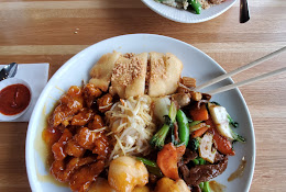 Moon Wok Chinese Restaurant