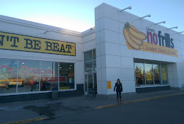 Lionels NOFRILLS Lacombe